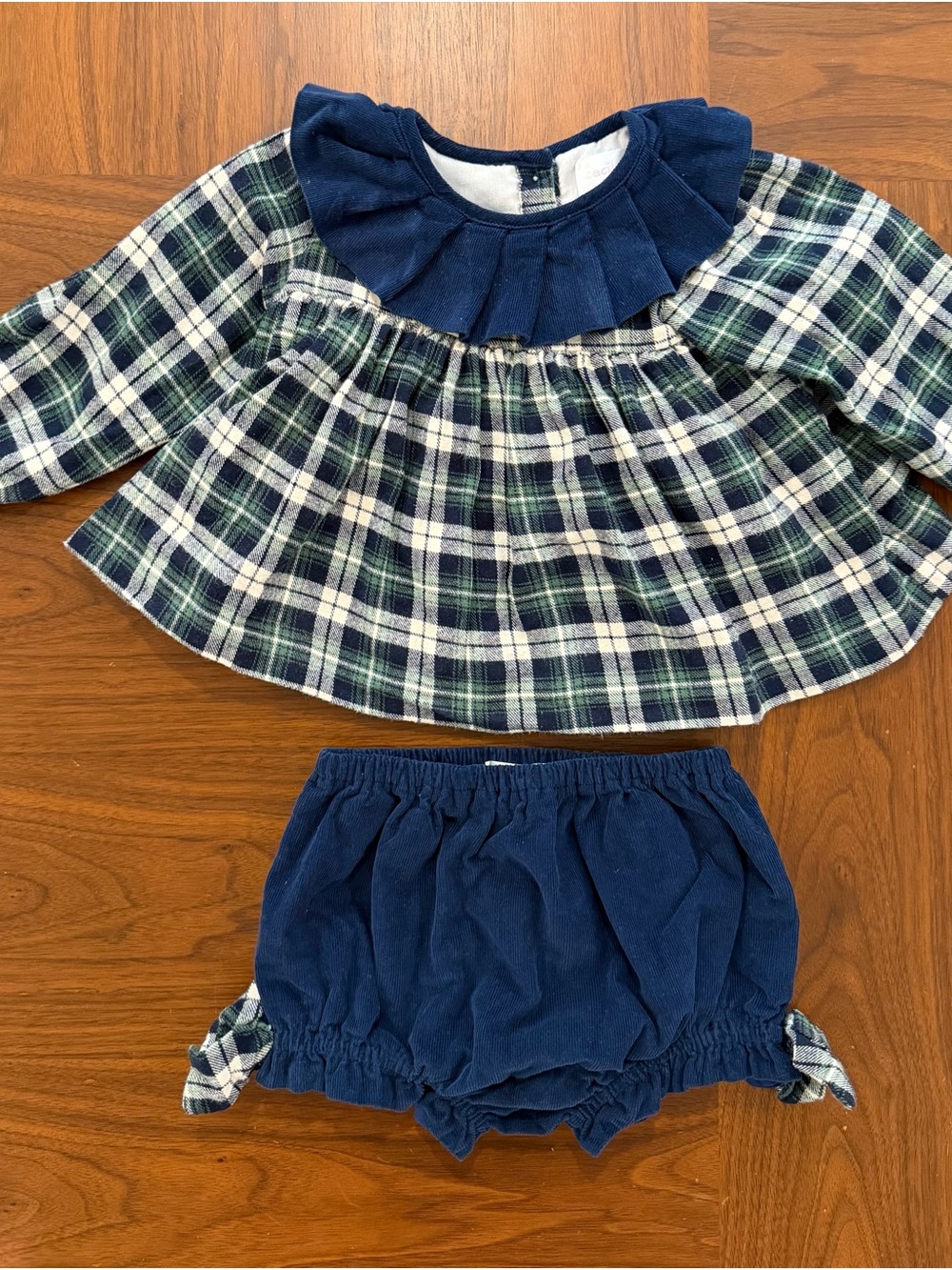 Cecil and Lou Size 18m Baby Girls Navy Plaid Dress Top with Navy Bloomers